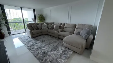 2333 Brickell Avenue Miami FL 33129