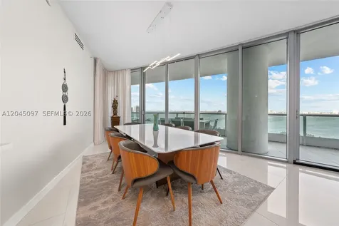 900 Biscayne Boulevard Miami FL 33132