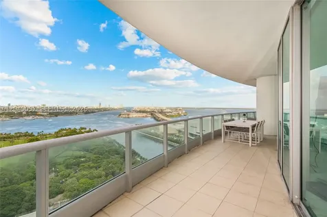 900 Biscayne Boulevard Miami FL 33132
