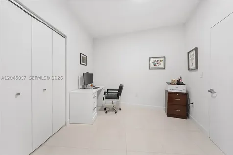 900 Biscayne Boulevard Miami FL 33132