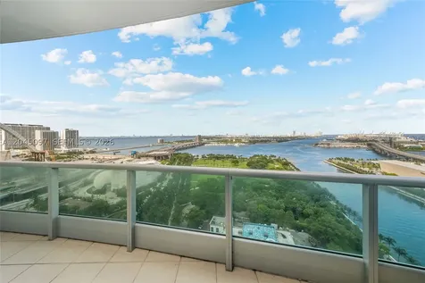 900 Biscayne Boulevard Miami FL 33132