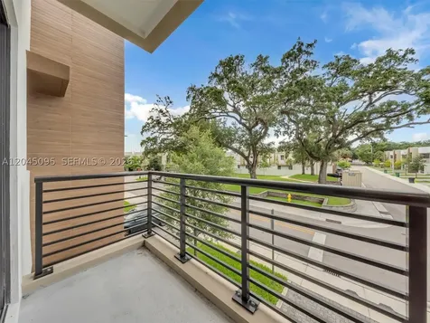 5505 W Oak Way Dania Beach FL 33301