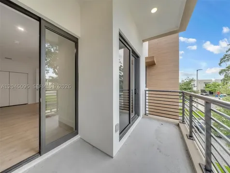 5505 W Oak Way Dania Beach FL 33301
