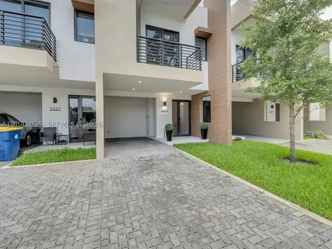 5505 W Oak Way Dania Beach FL 33301