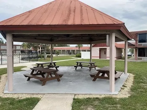 43420 Highway 27 Davenport FL 33837