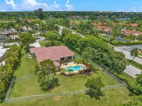 16310 Paddock Lane Weston FL 33326