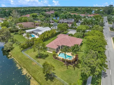 16310 Paddock Lane Weston FL 33326