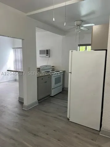 1322 SW 7th Street Miami FL 33135