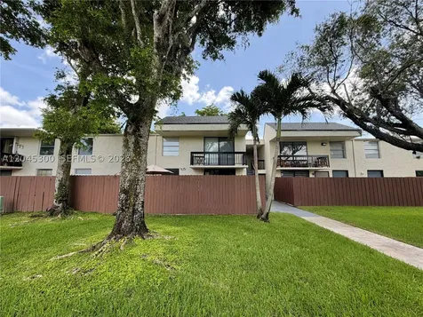 8303 SW 142nd Avenue Miami FL 33183