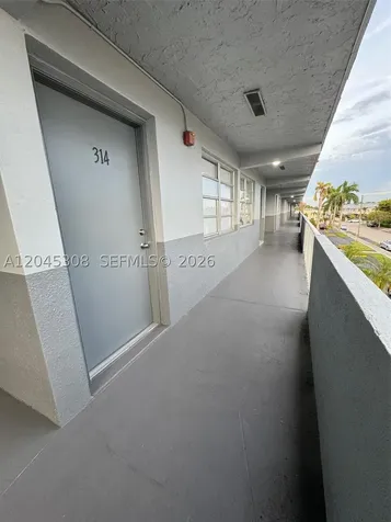 11195 SW 1st Street Sweetwater FL 33174