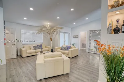 15810 N Wind Circle Sunrise FL 33326