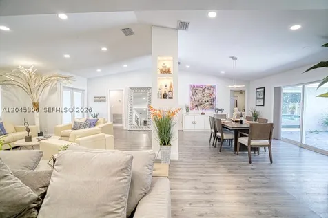 15810 N Wind Circle Sunrise FL 33326