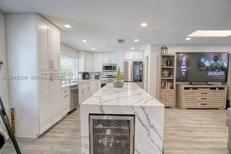 15810 N Wind Circle Sunrise FL 33326