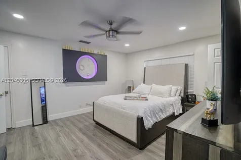 15810 N Wind Circle Sunrise FL 33326
