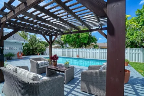 15810 N Wind Circle Sunrise FL 33326