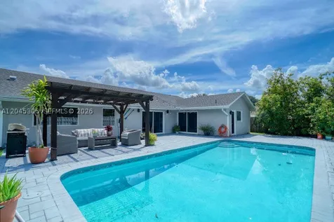 15810 N Wind Circle Sunrise FL 33326