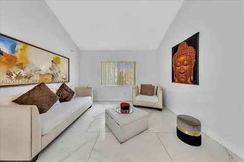 5542 NW 190th Lane Miami Gardens FL 33055