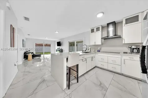 5542 NW 190th Lane Miami Gardens FL 33055