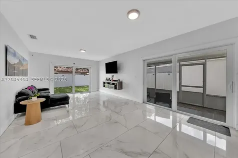 5542 NW 190th Lane Miami Gardens FL 33055