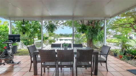 2048 NW 164th Avenue Pembroke Pines FL 33028