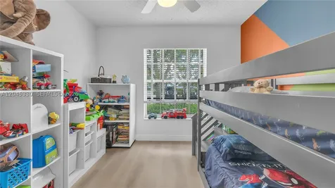 2048 NW 164th Avenue Pembroke Pines FL 33028