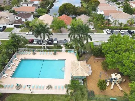 2048 NW 164th Avenue Pembroke Pines FL 33028