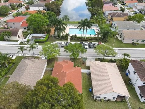 2048 NW 164th Avenue Pembroke Pines FL 33028