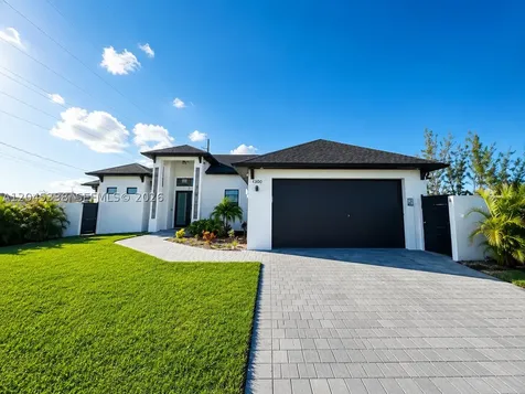 1600 SW 1st Street Cape Coral FL 33991