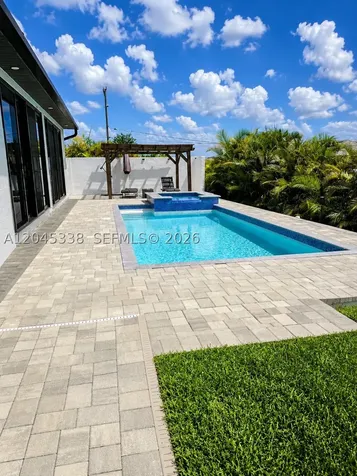 1600 SW 1st Street Cape Coral FL 33991