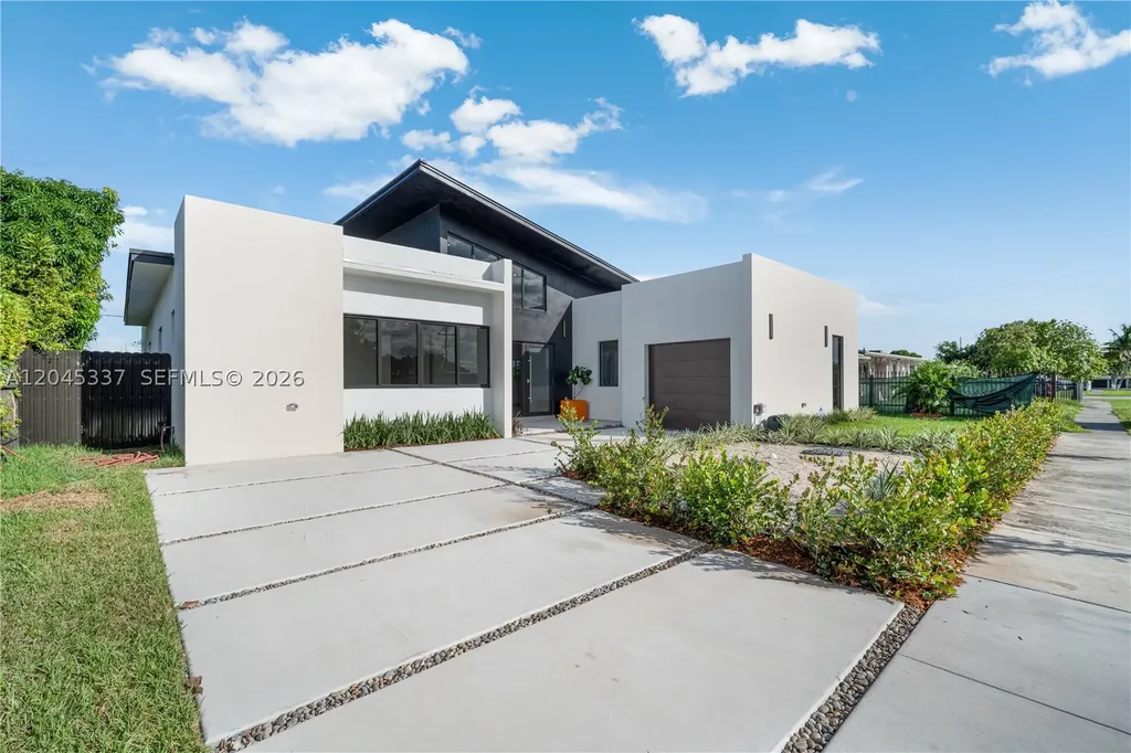 4321 SW 99th Avenue Miami FL 33165