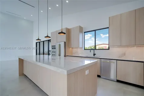 4321 SW 99th Avenue Miami FL 33165