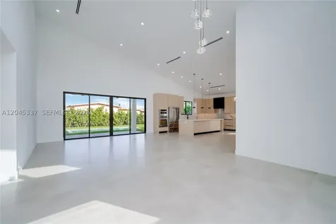 4321 SW 99th Avenue Miami FL 33165