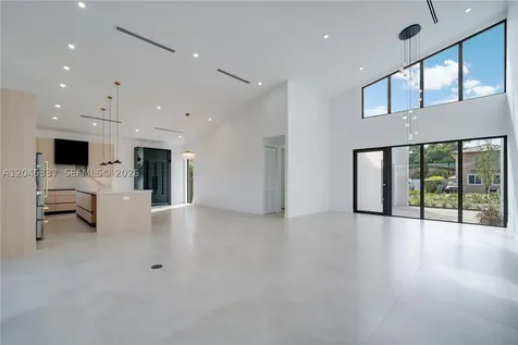 4321 SW 99th Avenue Miami FL 33165