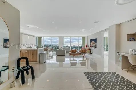 3400 SW 27th Avenue Miami FL 33133