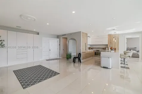 3400 SW 27th Avenue Miami FL 33133