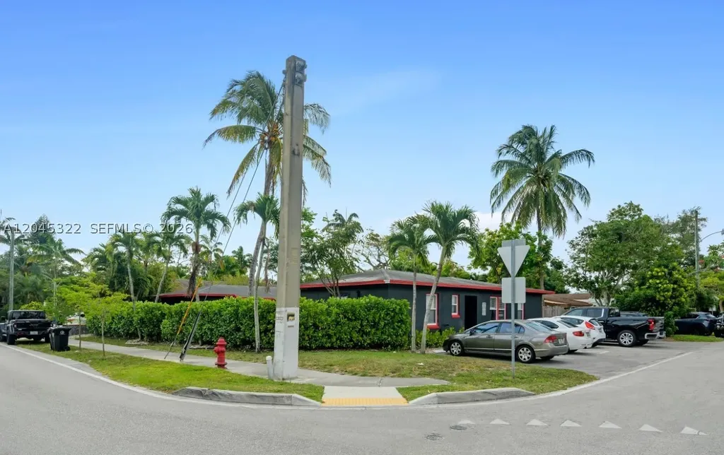 620 SW 7th Street Fort Lauderdale FL 33315