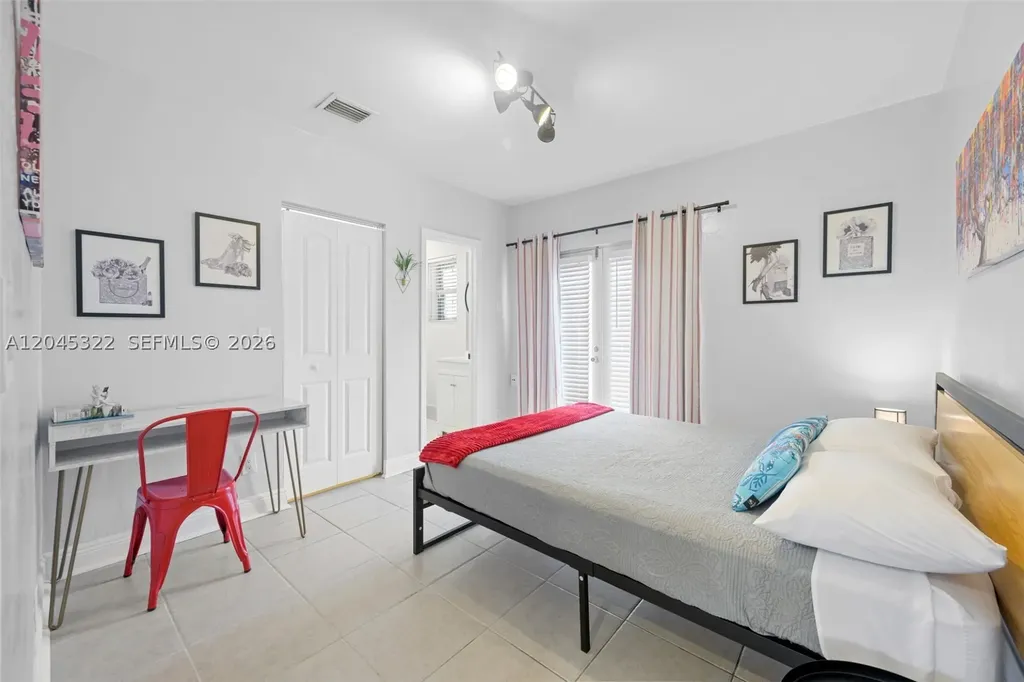 620 SW 7th Street Fort Lauderdale FL 33315