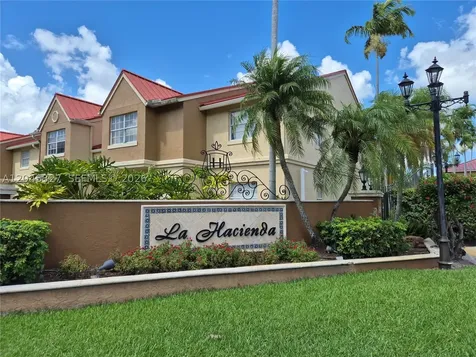 18310 NW 68th Avenue Hialeah FL 33015