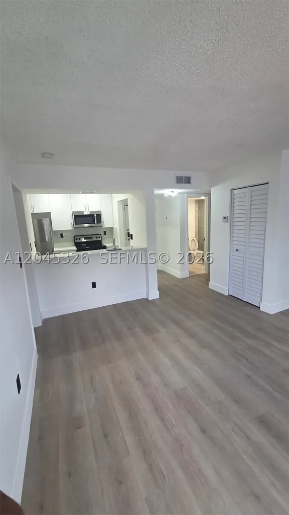 7125 NW 186th Street Hialeah FL 33015