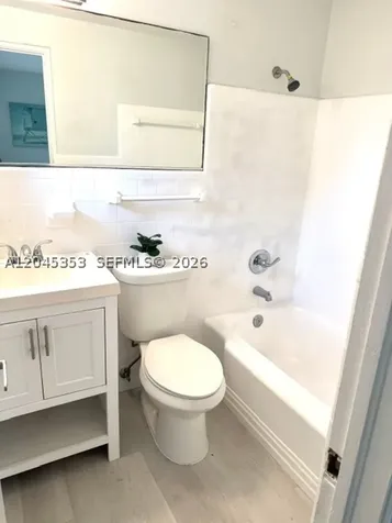 345 85 Miami Beach FL 33141