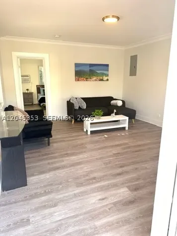 345 85 Miami Beach FL 33141