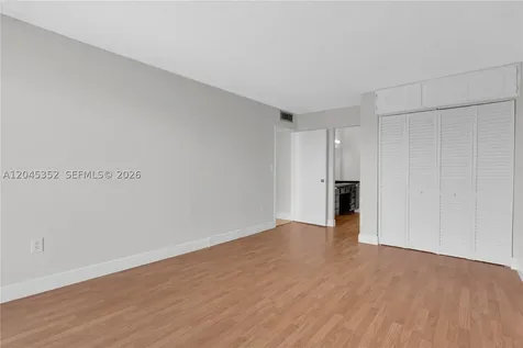 7928 West Drive North Bay Village FL 33141