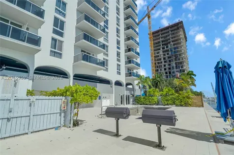 7928 West Drive North Bay Village FL 33141