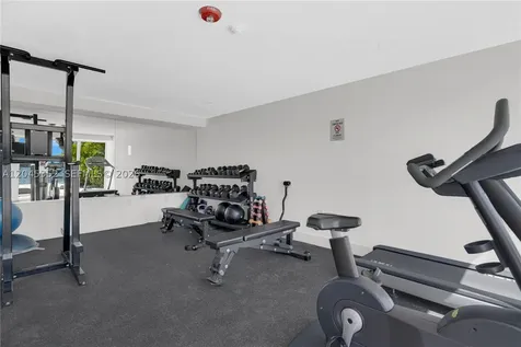 7928 West Drive North Bay Village FL 33141