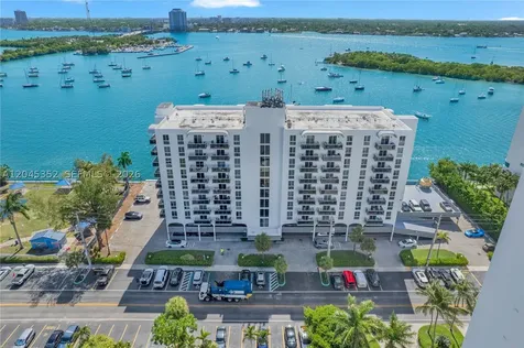 7928 West Drive North Bay Village FL 33141