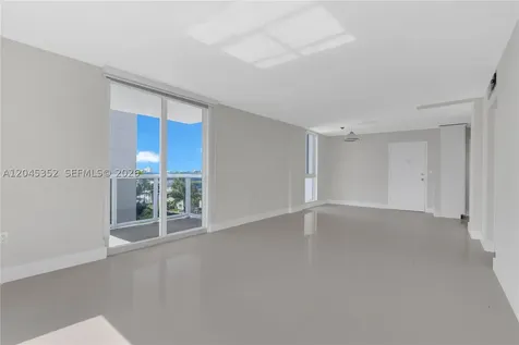 7928 West Drive North Bay Village FL 33141