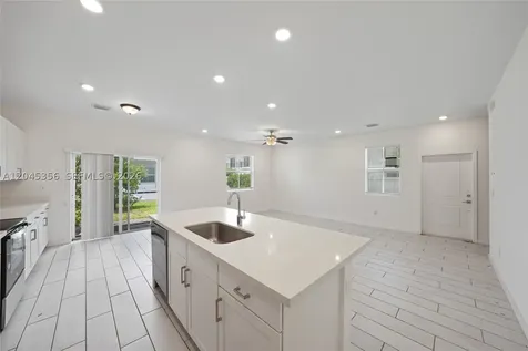 763 SE 17th Street Homestead FL 33034