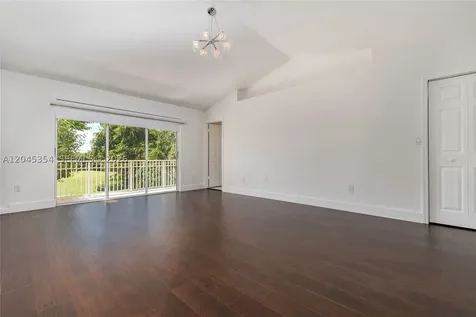 5132 NW 106th Avenue Doral FL 33178
