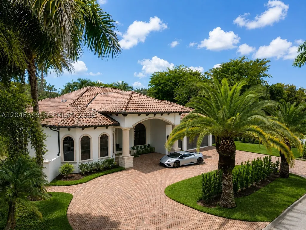 6874 SW 57th Terrace Miami FL 33143