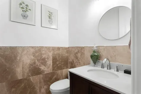 6874 SW 57th Terrace Miami FL 33143